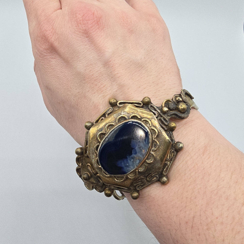 VTG Brass Cuff Blue Stones Cabochons Modernist Artisan Statement Bracelet 75g - Picture 3 of 16